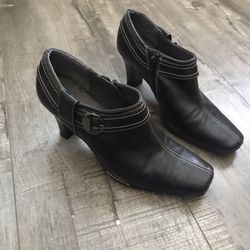 Woman’s Leather Boots