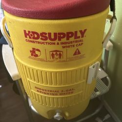 Hielera De 5 Galones Limpia $15 