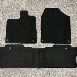 HONDA ‘Pilot’ Black Carpet OEM Floor Mat Set - (2016-2022)