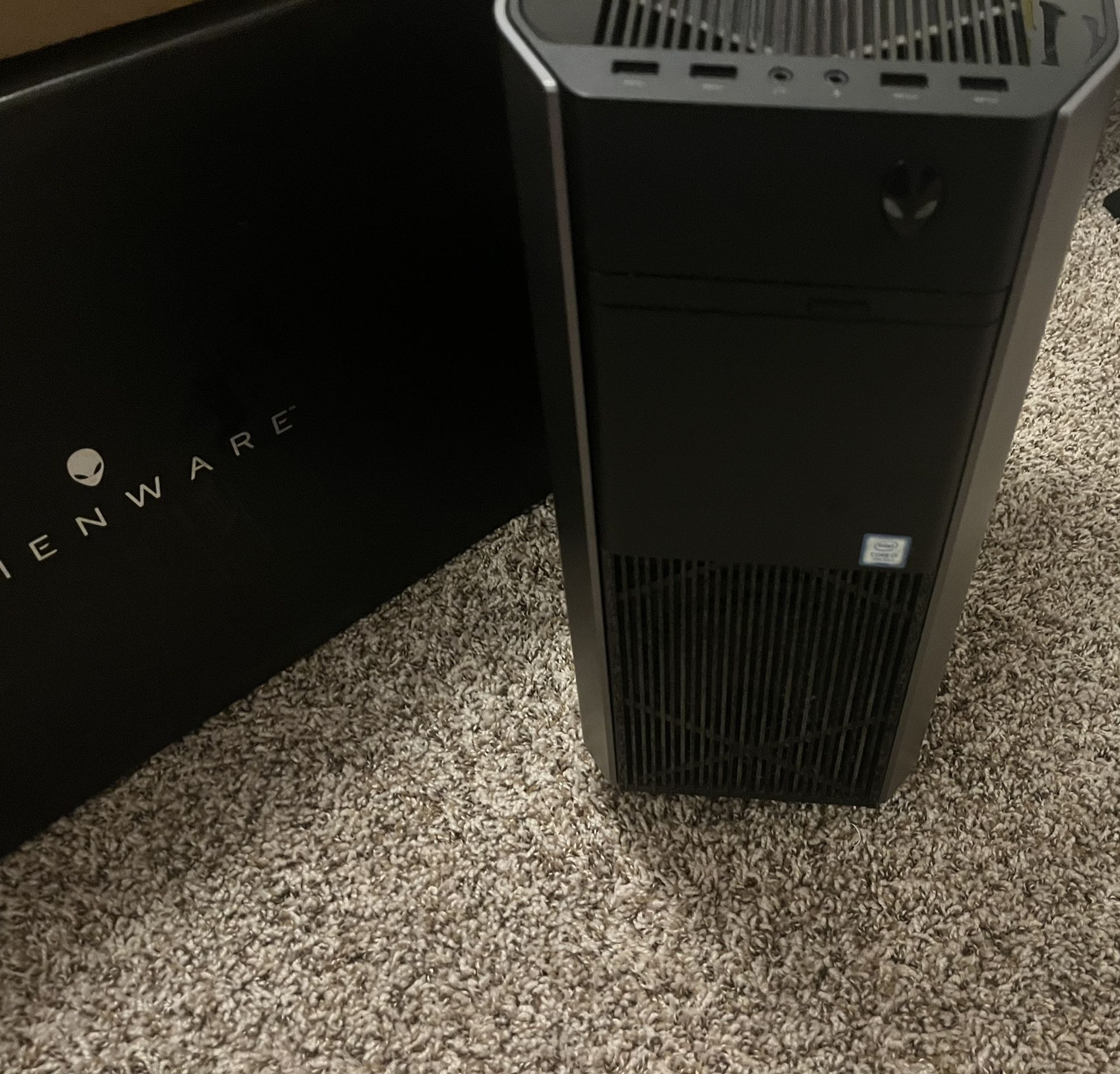  ALIENWARE Gaming PC For Sale – $500 (PC Tower Only) 🔥 Great condition • Runs amazing • Original Alienware box included • Keyboard & Mouse included (