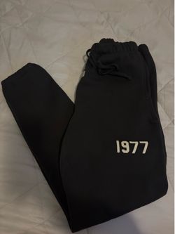 1977 Essentials Men’s Small