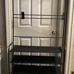 Coat/shoe Rack-free