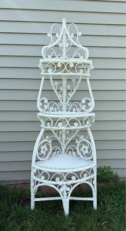 White Wicker Corner Shelf Plant Stand