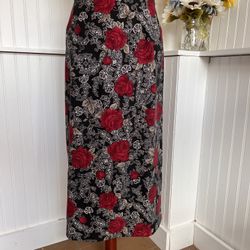 Briggs New York Slit Rose Floral Maxi Skirt Black Red White