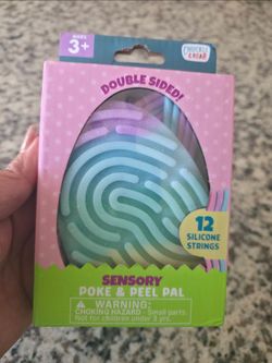 Chuckle & Roar Double Sided Sensory Poke & Peel Pal