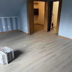 285 square feet vinyl plank flooring