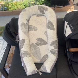 Baby Lounger 