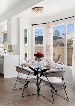 Glass table with 4 chairs