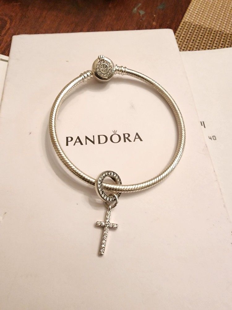 Pandora Bracelet With Charm 