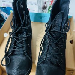 Boots (botas)