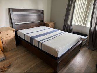 Solid wood queen size bed frame