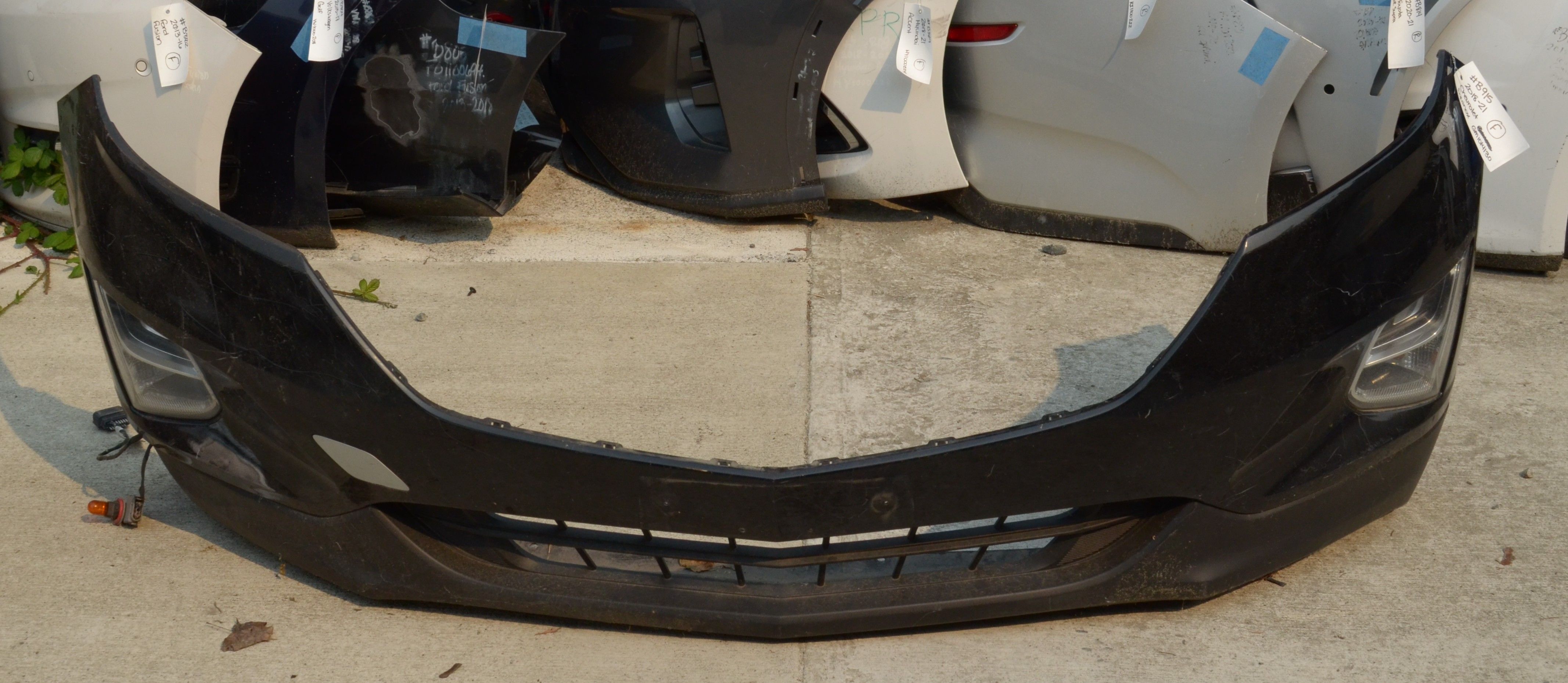 USED REF#B915 || 2018-2021 CHEVROLET EQUINOX || FRONT BUMPER ASSEMBLY