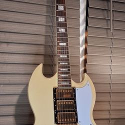 Harley Benton SG Custom Guitar. Gig Bag. 