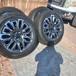 2025 NEW OEM ORIGINAL TAKEOFFS GMC YUKON DENALI ULTIMATE 22 INCH HAVE TPMS SENSORS TIRES CONTINENTAL 97 % $ 2299 