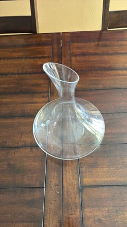 Ravenscroft wine decanter and wine glasses
