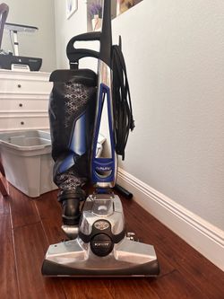 Kirby vacuum and shampoo Avalir 2