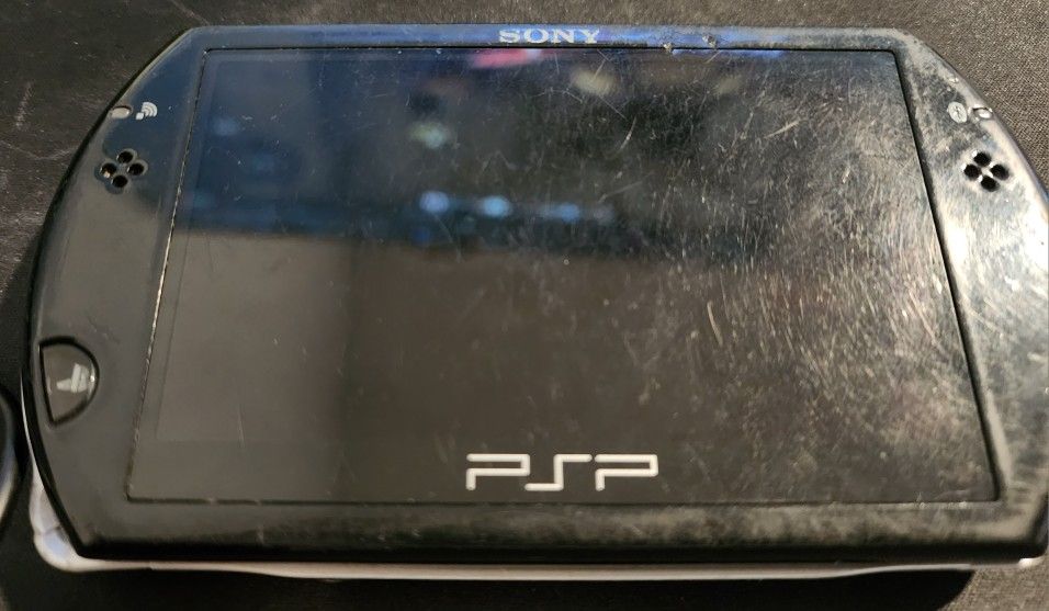 Modded Psp Go for Sale in Bell Gardens, CA OfferUp