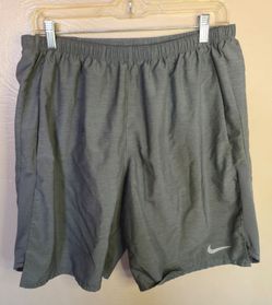 Men's Nike Dri-Fit Challenger 9 Inch Brief Lined Shorts Size Large Fitness