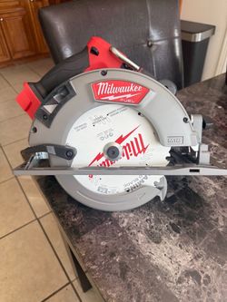 CIRCULAR SAW  7 1/4”