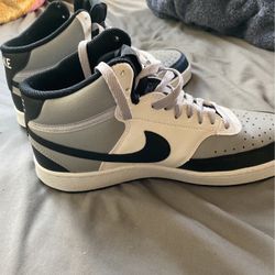 Nike court vision Mid