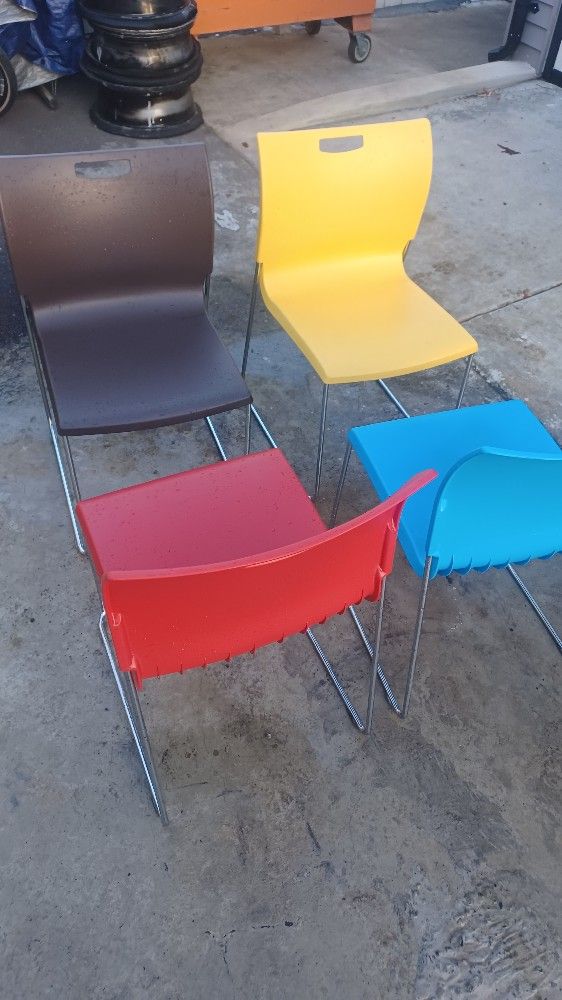 4 colored chairs  