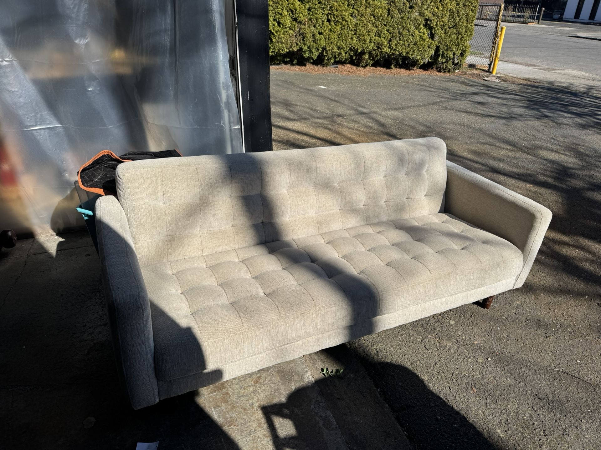 Couch 🛋️ 