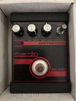 Vintage Distortion Pedal