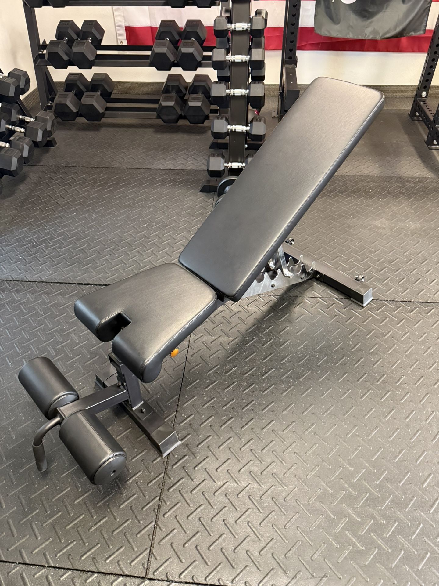 NEW Fully Adjustable Weight Bench