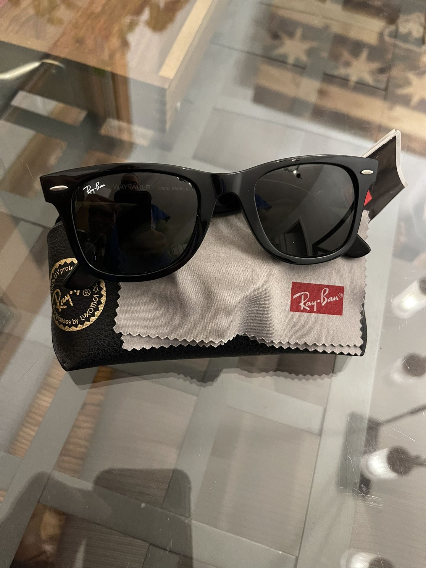 Ray Ban Sunglasses (black)