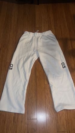 GV Gallery Skip to my Lou white sweats