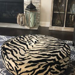 Very  Beautiful gorgeous ottoman