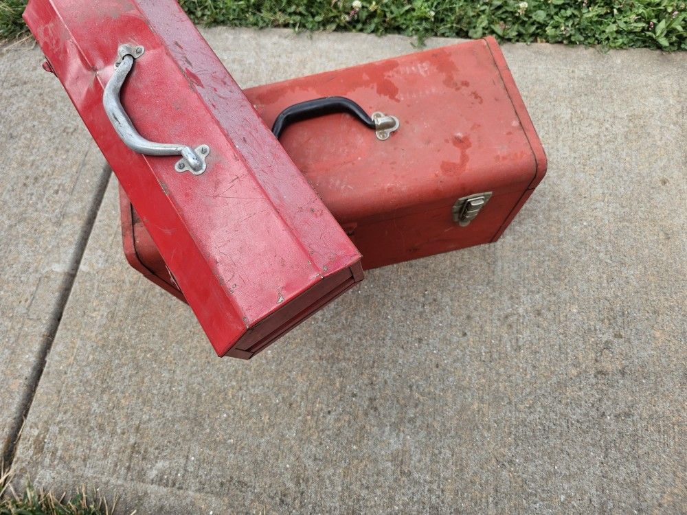 20 Inch Vintage Heavy Duty Metal Toox , Plus Free Small Metal Too Box