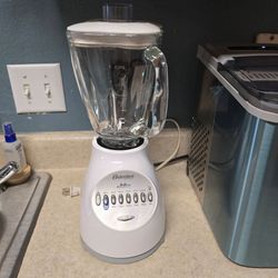 Osterizer 14 Speed Glass Blender