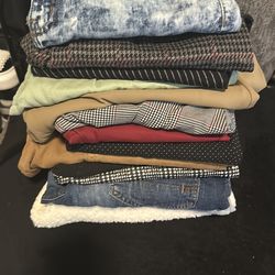 Pantalones de mujer diferentes sizes todos por $10