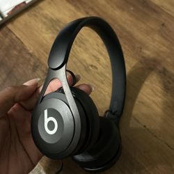 Beats With Wire (black) 