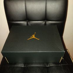 Jordan five white And the size seven