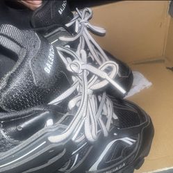 Balenciaga Tracks   