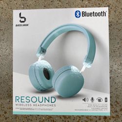 NWT Bluetooth Wireless Headphones 