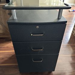 File Cabinet/drawers