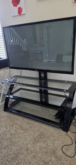 Entertainment Stand + TV