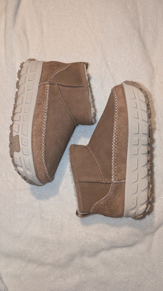NEW Ugg Venture Daze Ultra Mini