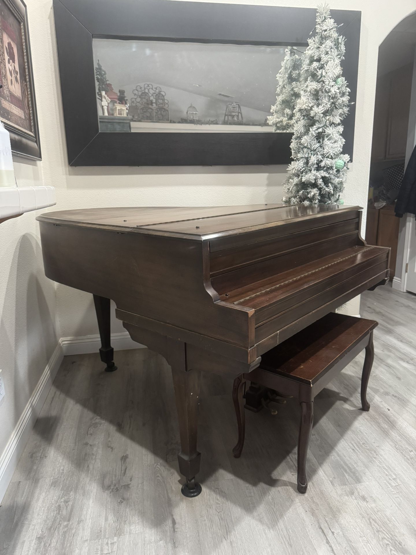 Grand Piano