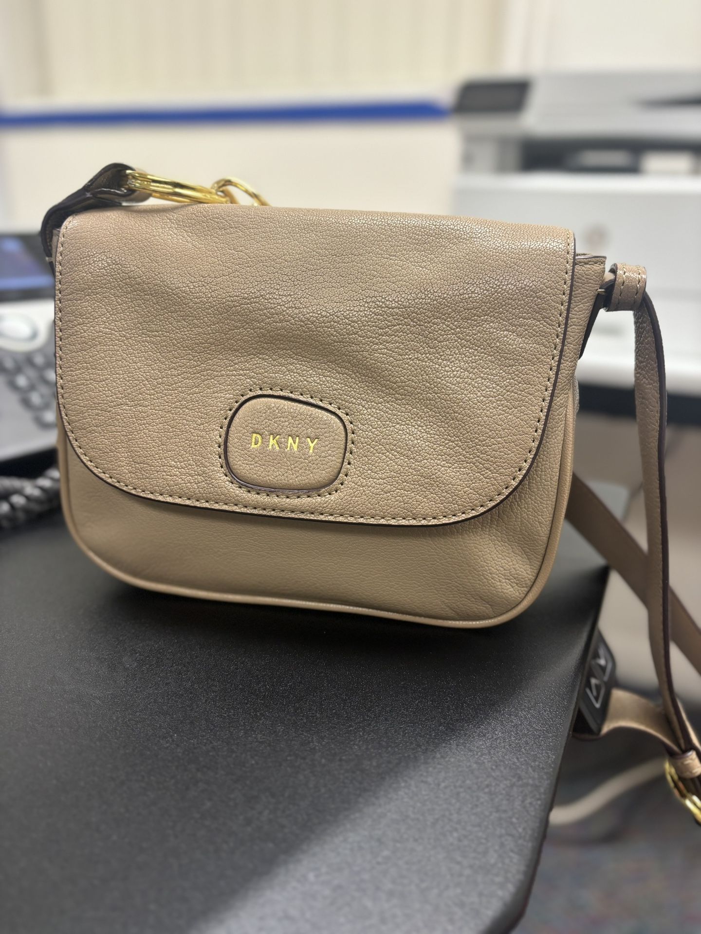 DKNY Leather Beige Tan Expandable Shoulder Cross body Handbag