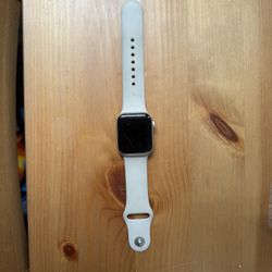 Apple Watch SE 2 40mm