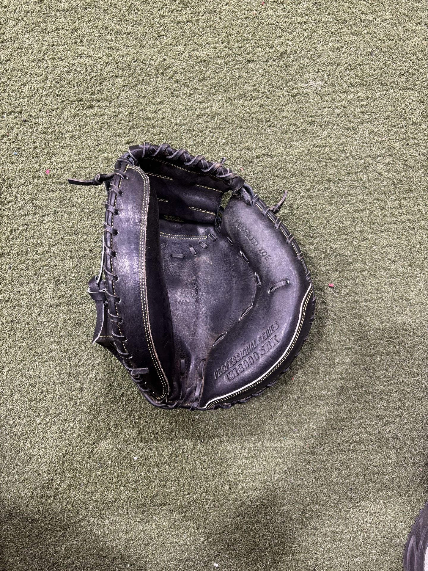 33.5 All-Star Catchers Mitt