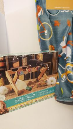 The Pioneer Woman Wood Wine Rack Bundle