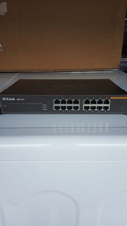 D-Link DSS-16+ 16-Port 10/100 Unmanaged Desktop/Rackmount Switch