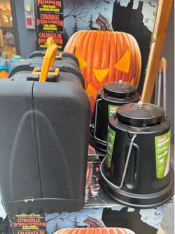 Coleman lantern / Coleman string lights