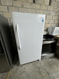 Frigidaire Freezer Excellent Conditions 