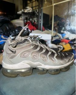 Nike Air VaporMax Plus Wolf Grey Pre Owned Size 9 No Box